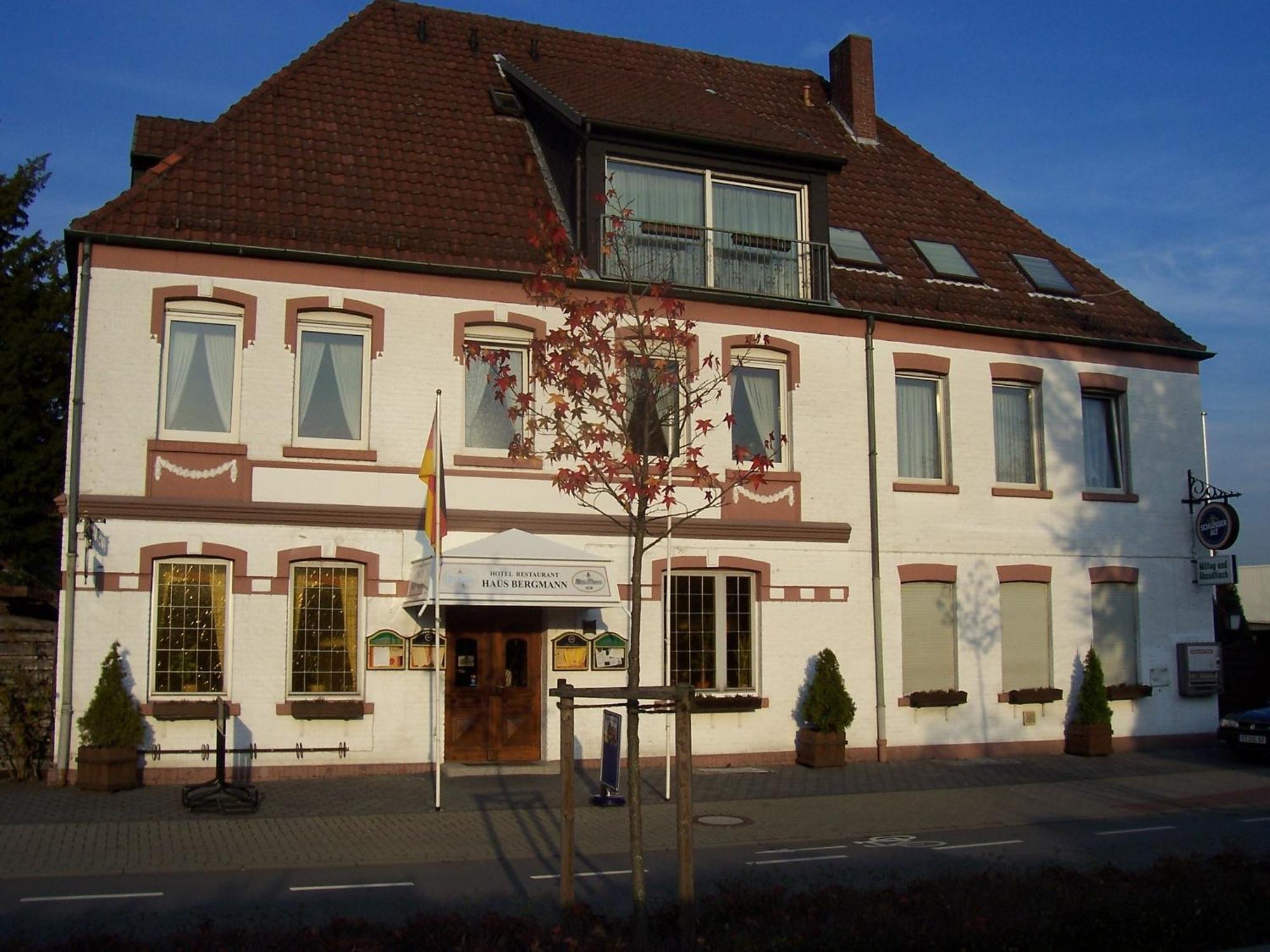 Haus Bergmann Hotell Harsewinkel Exteriör bild