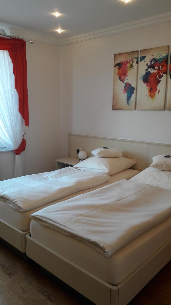 Haus Bergmann Hotell Harsewinkel Exteriör bild